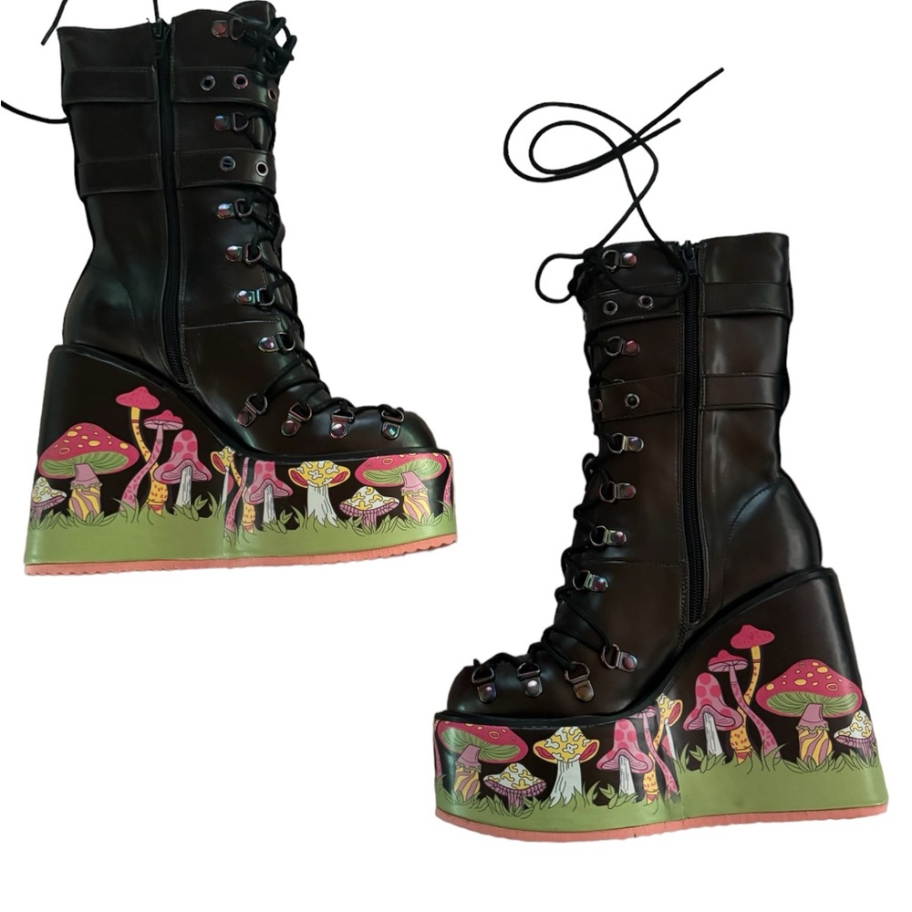 Mushrooms boots platform